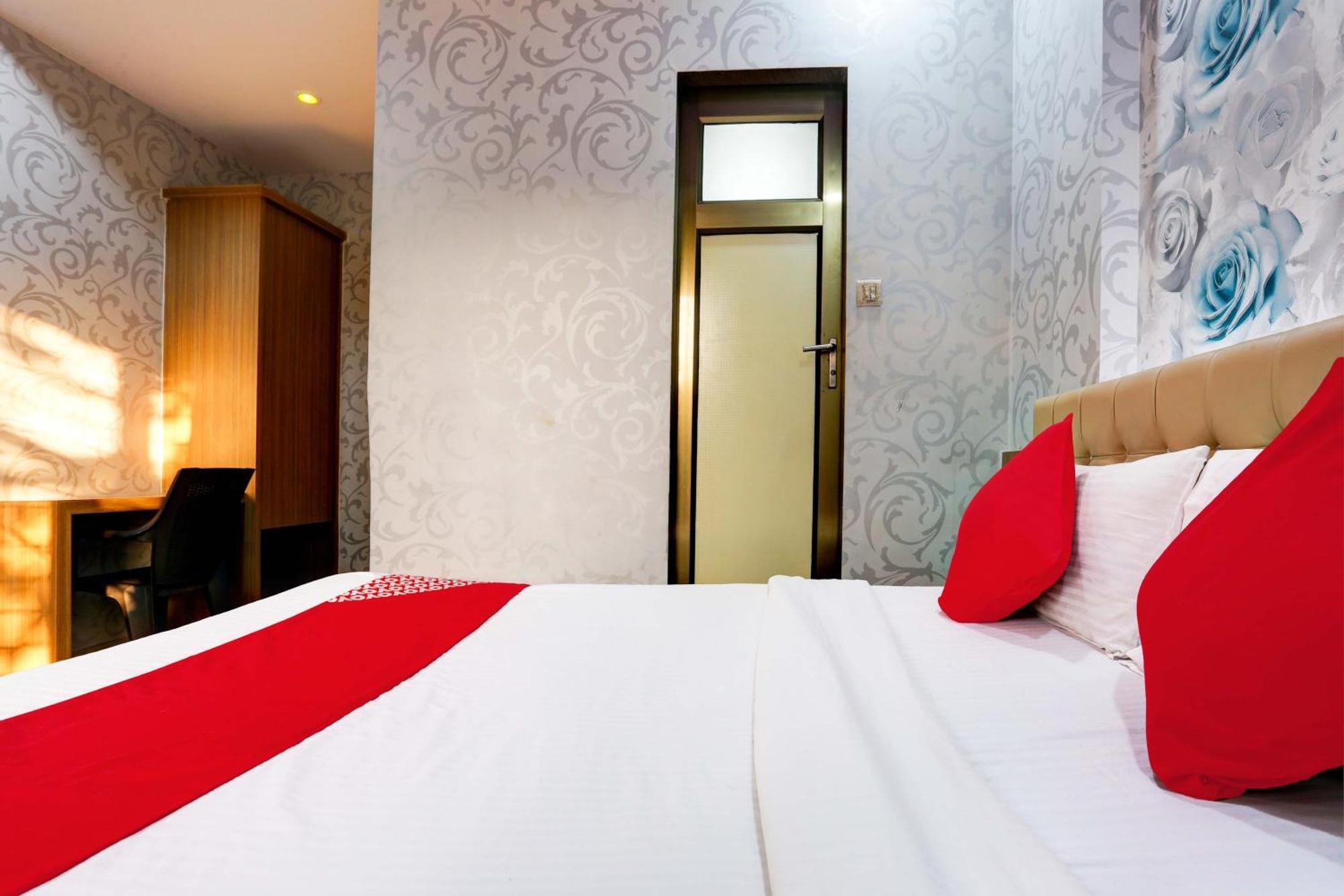 Super Hotel O Yatri Yadgar Navi Mumbai Exterior photo